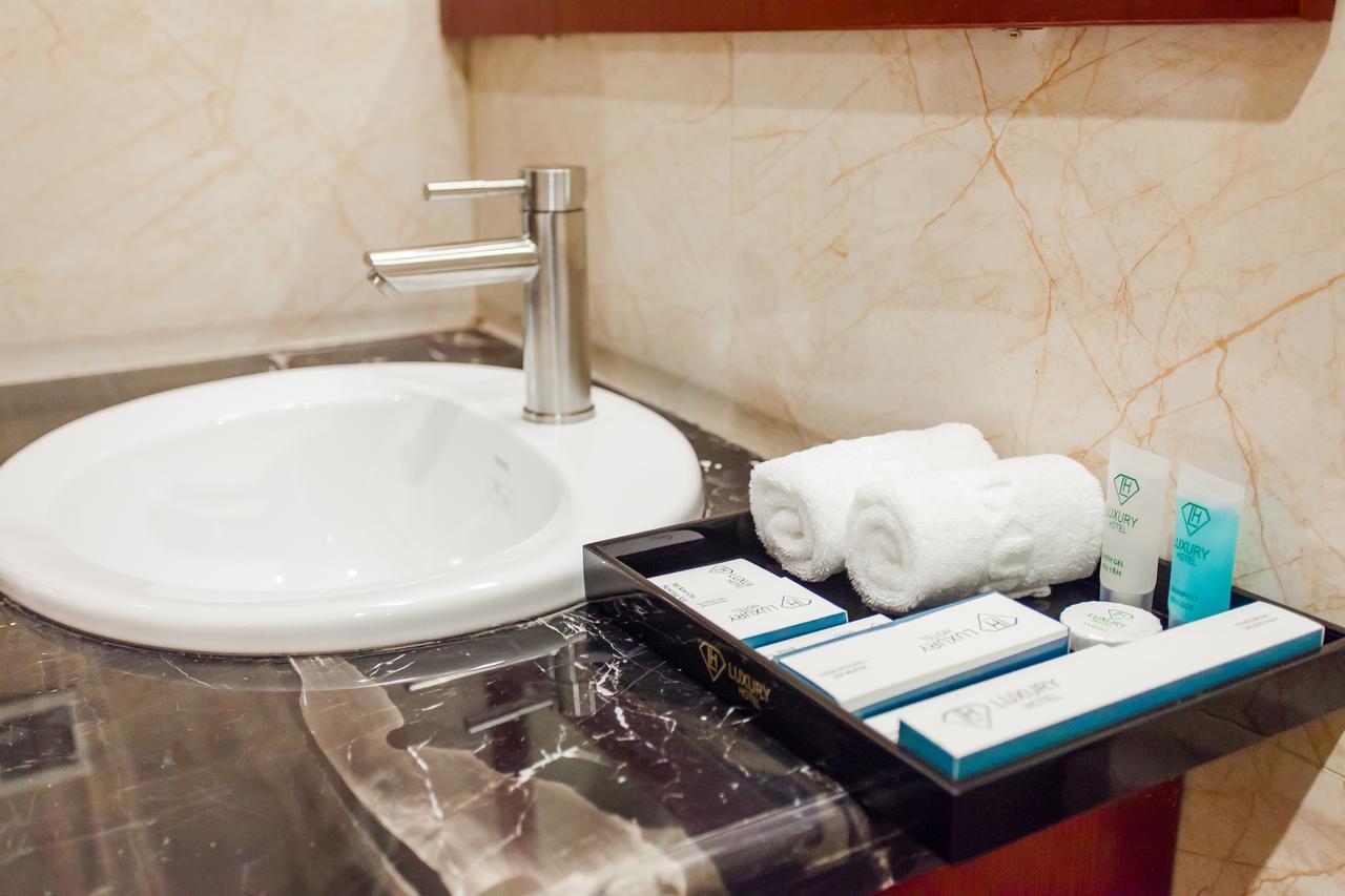 Tu Son Luxury Hotel Bagian luar foto